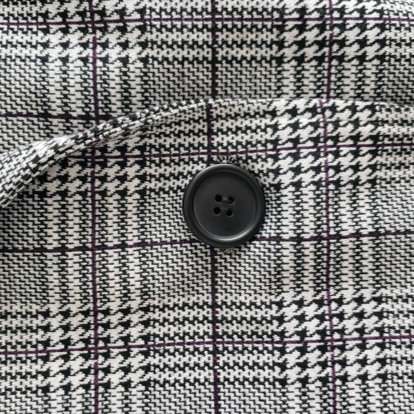 Max Studio Blazer - Picture 3 of 8